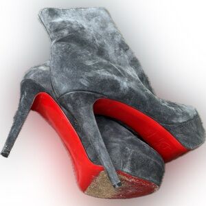 Size 38.5 Grey Suede Christian Louboutin ankle booties